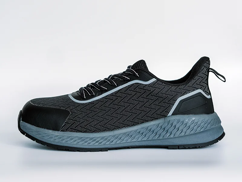 low cut safety sneaker